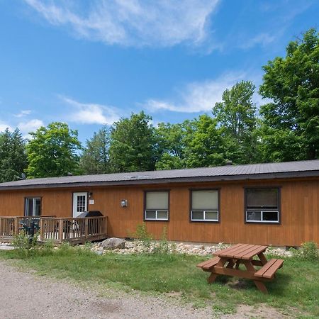 Madawaska Lodge-Cottage Esterno foto