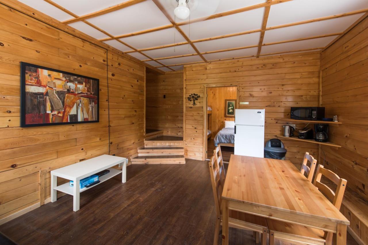 Madawaska Lodge-Cottage Esterno foto