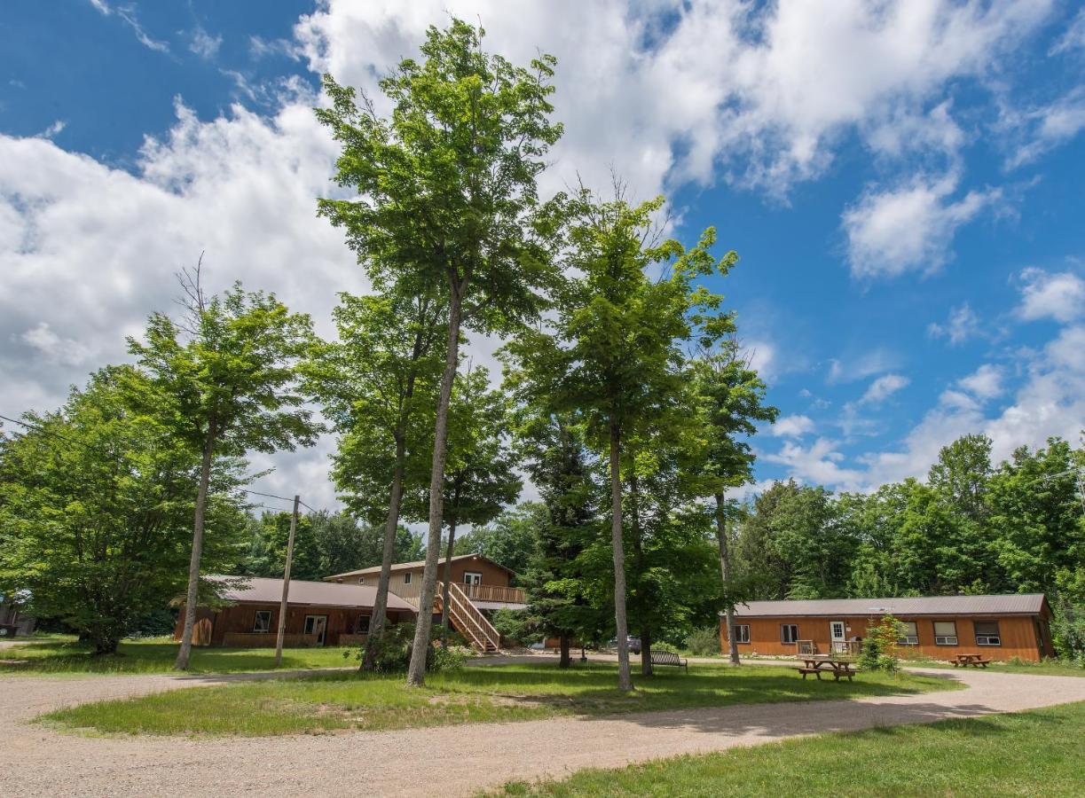 Madawaska Lodge-Cottage Esterno foto