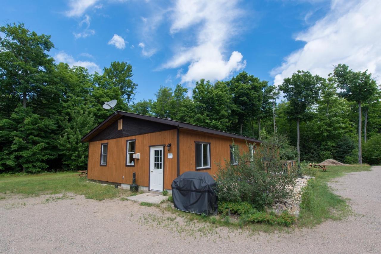 Madawaska Lodge-Cottage Esterno foto