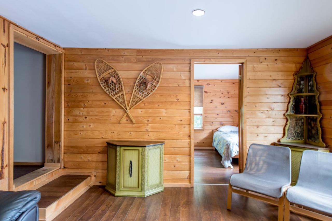 Madawaska Lodge-Cottage Esterno foto