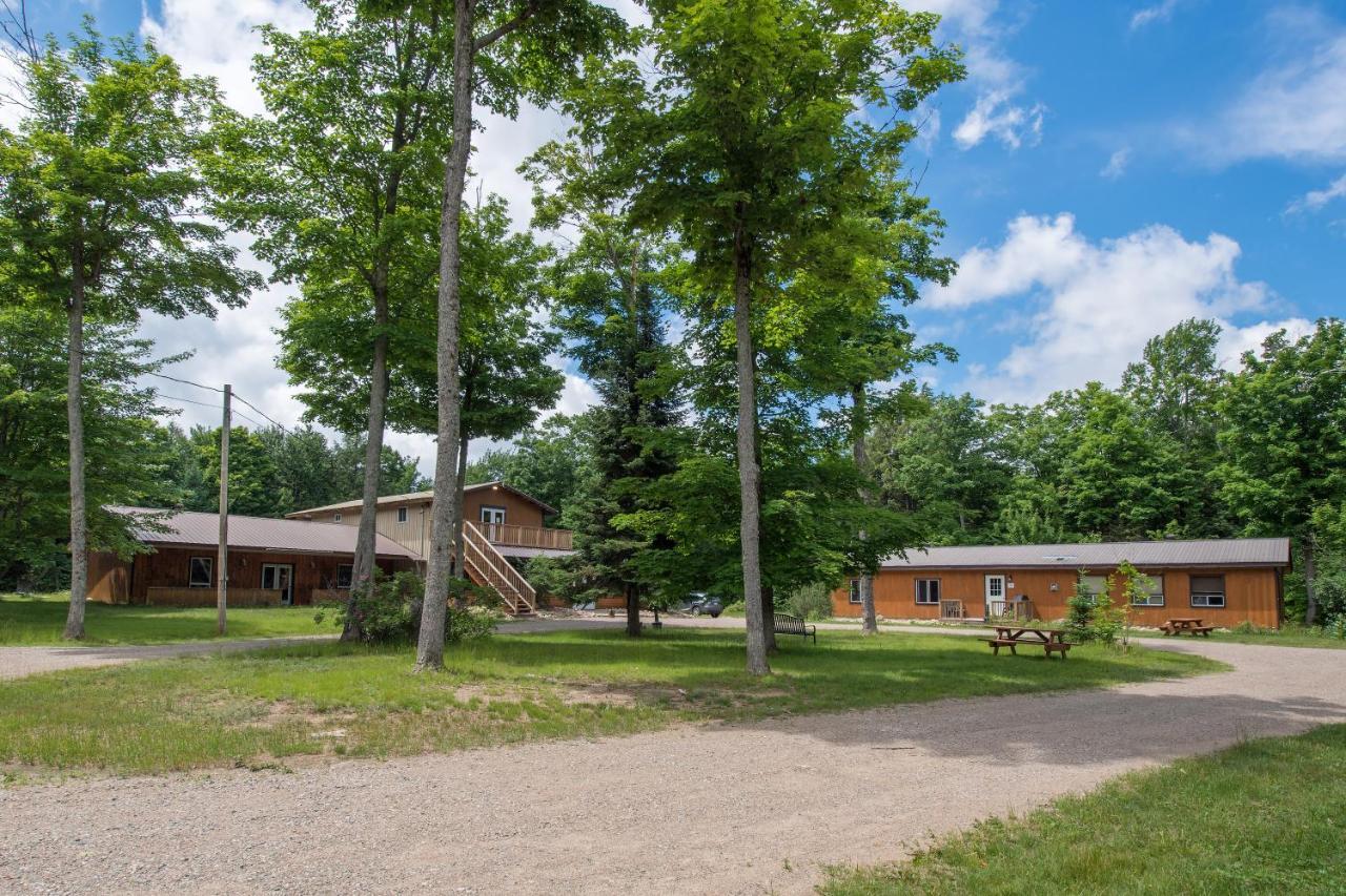 Madawaska Lodge-Cottage Esterno foto