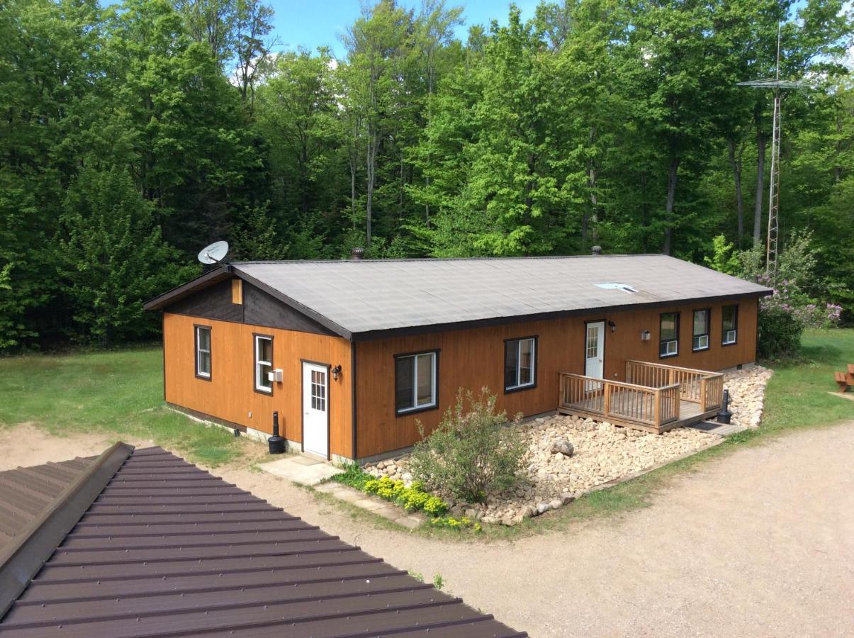 Madawaska Lodge-Cottage Esterno foto